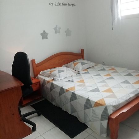 Le T2 Tranquille Apartment Куру Екстериор снимка